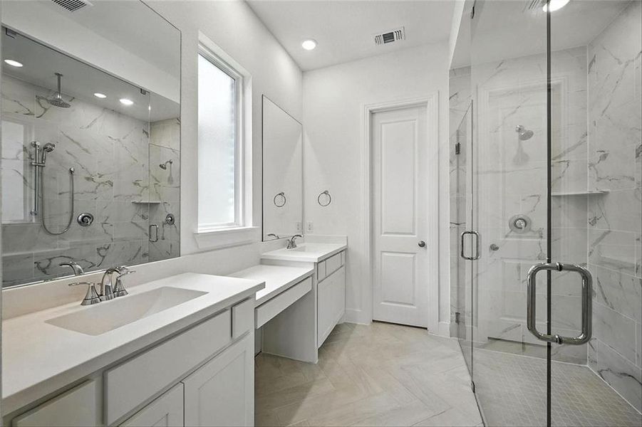 509RedBarnDrCAMBC012 509RedBarnDrCAMBC012