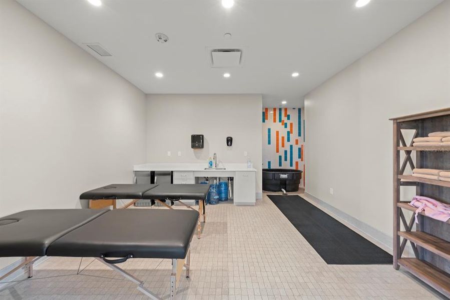 Furnished interior view inside a new home in Star Farms at Lakewood Ranch, Bradenton (Image 29).