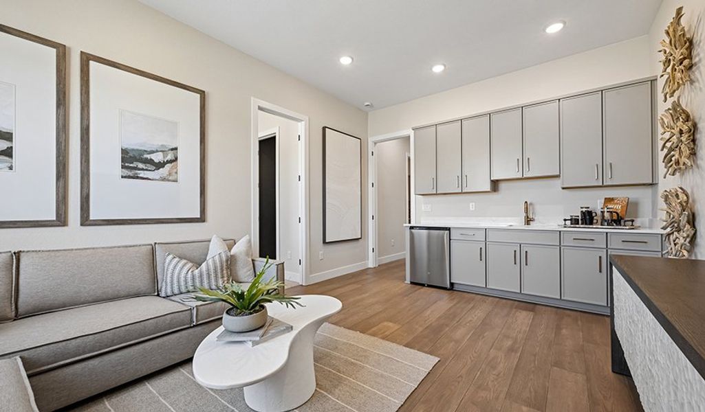 Darius-D786-Legacy Living Room