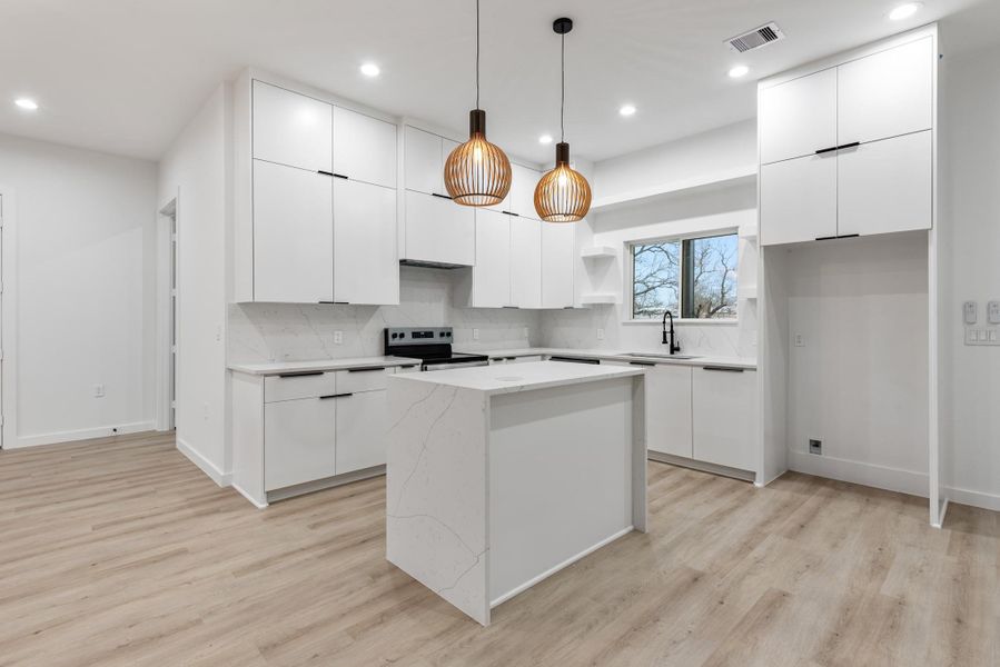 Furnished interior view inside a new home in , Anderson (Image 12).