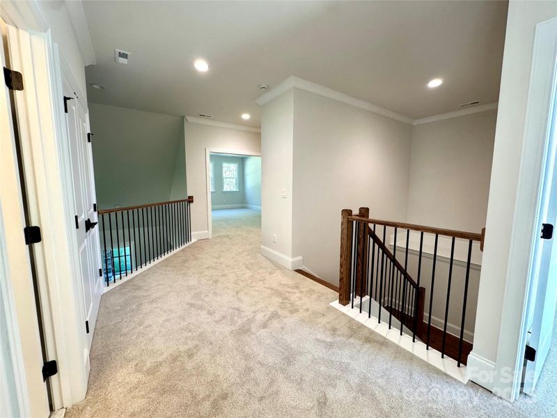 Spacious, unfurnished interior of a new home in Saddlehorn, Troutman (Image 22).