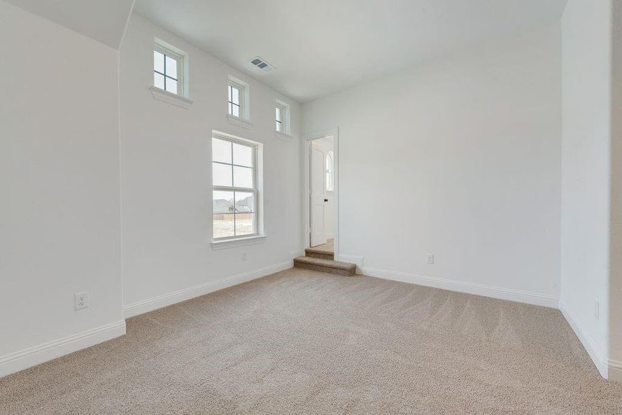 Spacious, unfurnished interior of a new home in Dominion of Pleasant Valley, Wylie (Image 27). Spacious, unfurnished interior of a new home in Dominion of Pleasant Valley, Wylie (Image 27).
