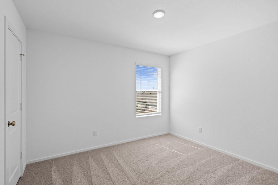 Spacious, unfurnished interior of a new home in Montgomery Bend, Montgomery (Image 6).
