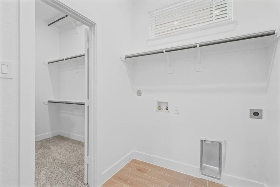 Spacious, unfurnished interior of a new home in Wildrye 45', Waller (Image 27). Spacious, unfurnished interior of a new home in Wildrye 45', Waller (Image 27).