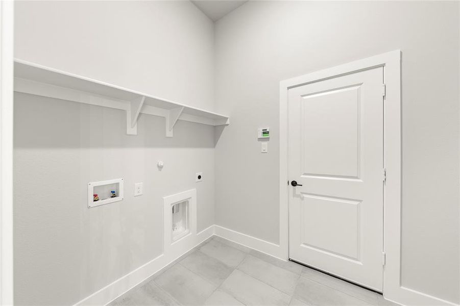 Image 39 of a home in Valencia on The Lake. Image 39 of a home in Valencia on The Lake.