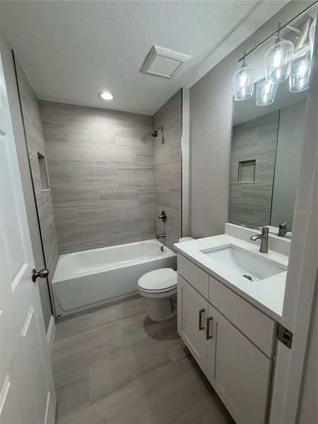 Furnished interior view inside a new home in , Ocala (Image 9).