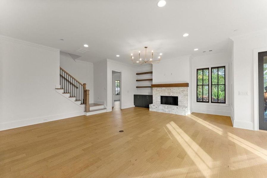 Spacious, unfurnished interior of a new home in , Marietta (Image 11).