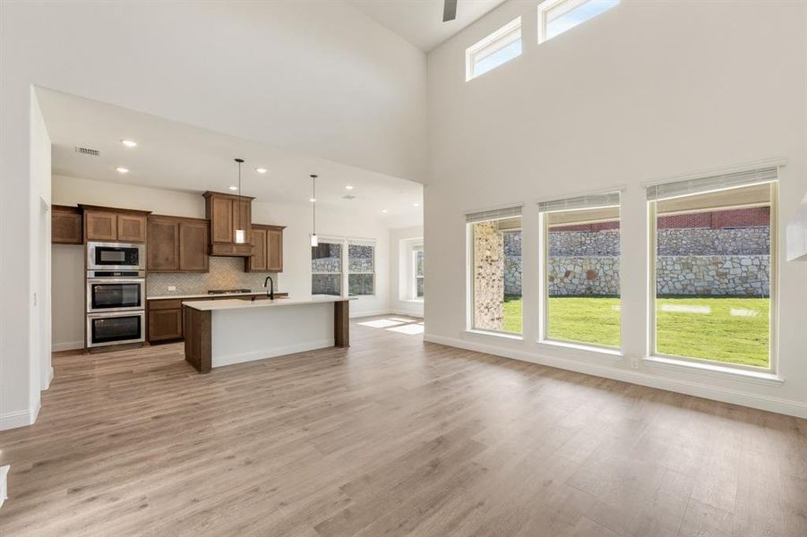 Spacious, unfurnished interior of a new home in The Enclave at Parks of Aledo, Aledo (Image 31). Spacious, unfurnished interior of a new home in The Enclave at Parks of Aledo, Aledo (Image 31).