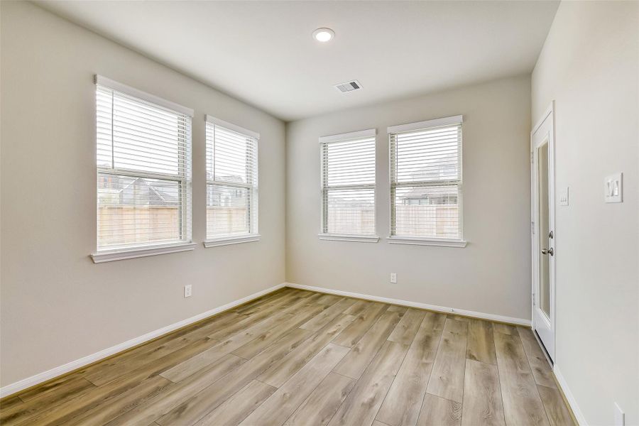 Spacious, unfurnished interior of a new home in Stone Creek Ranch, Hockley (Image 33).