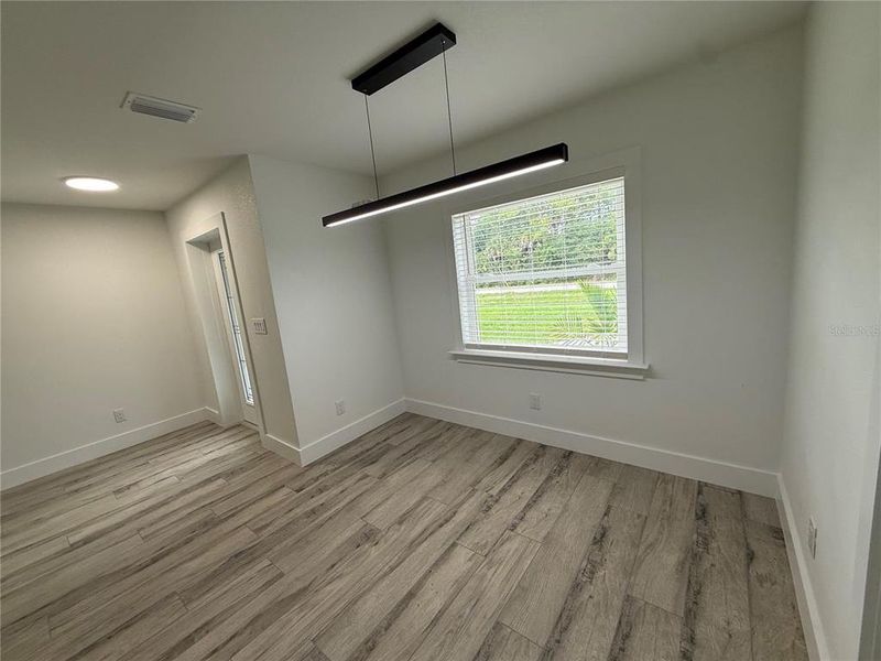 Spacious, unfurnished interior of a new home in , Port Charlotte (Image 15).