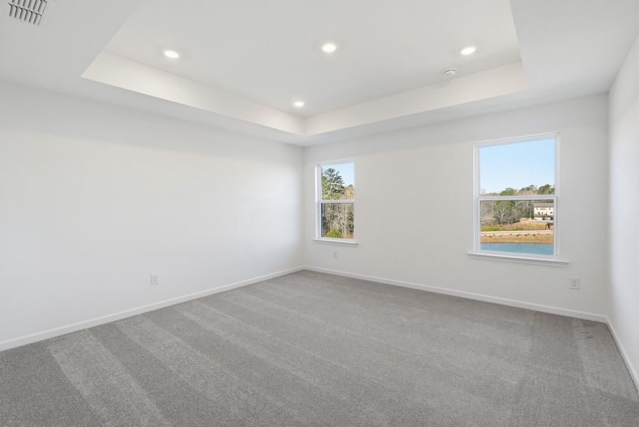 Spacious, unfurnished interior of a new home in Rosewood Farm, Lawrenceville (Image 14).