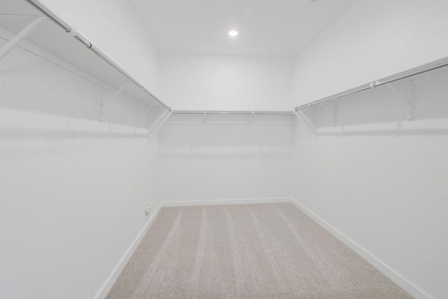 Spacious, unfurnished interior of a new home in Lariat, Liberty Hill (Image 11).
