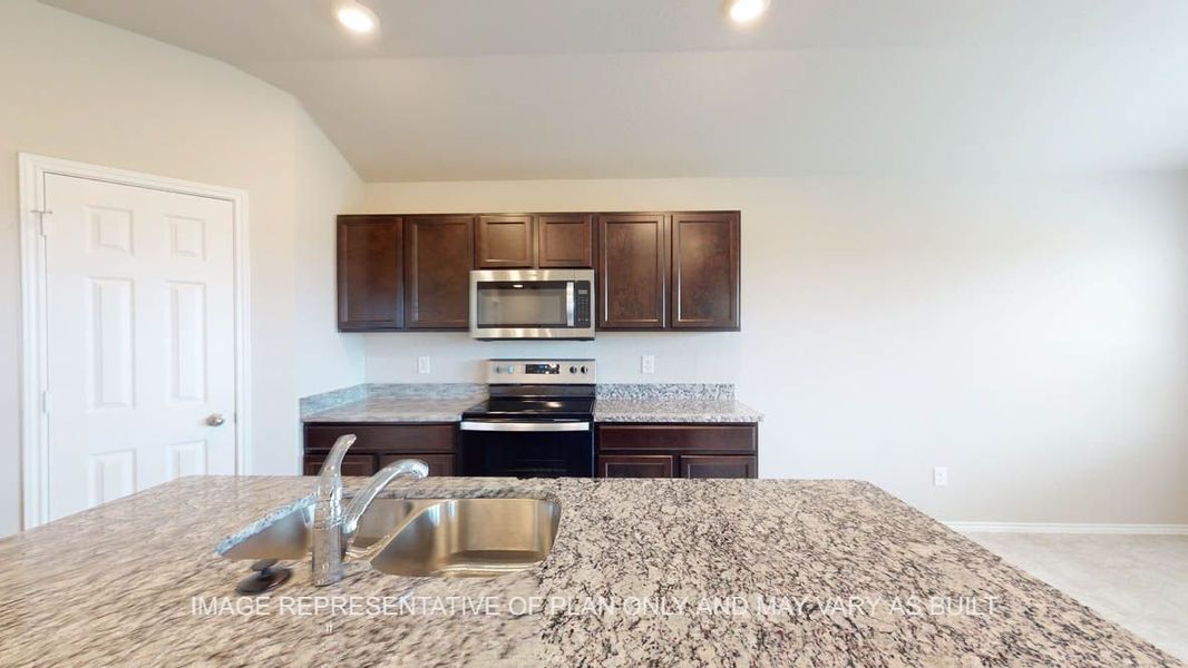 Representative furnished interior of a home built from the Bellvue by D.R. Horton in Reynolds Crossing, Killeen (Image 7).