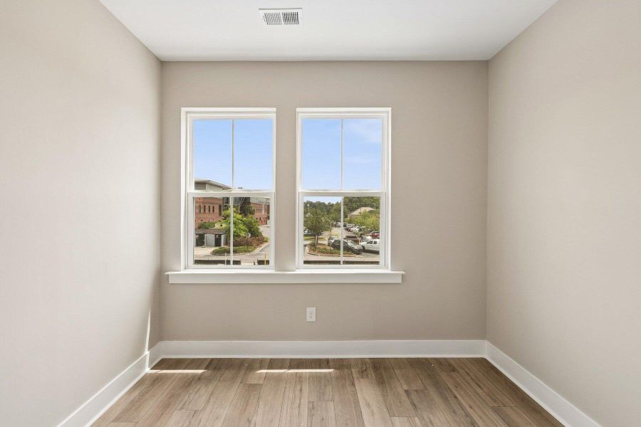 Spacious, unfurnished interior of a new home in , Charleston (Image 34).