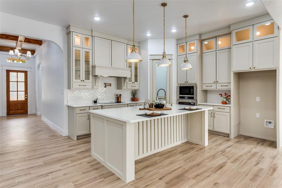 Furnished interior view inside a new home in , Lake Worth (Image 5).