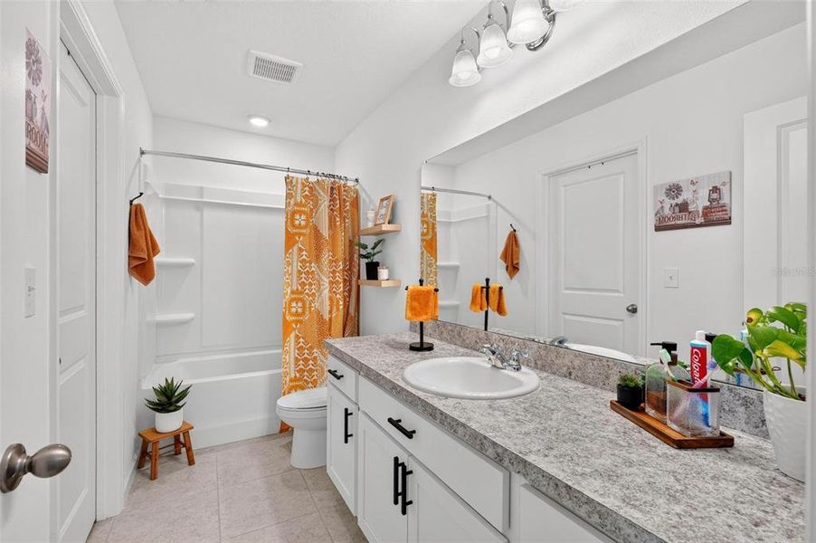Furnished interior view inside a new home in , Groveland (Image 32).
