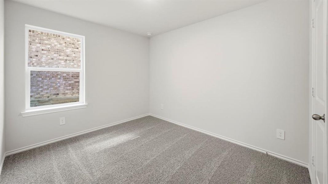 Spacious, unfurnished interior of a new home in Sweetwater Springs, Sherman (Image 20).