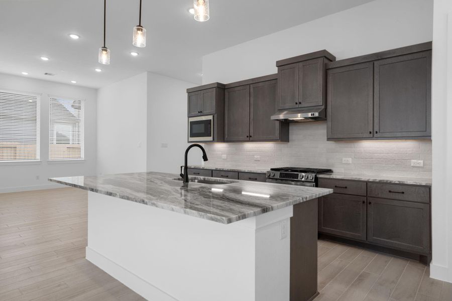 Furnished interior view inside a new home in Riceland, Mont Belvieu (Image 8).