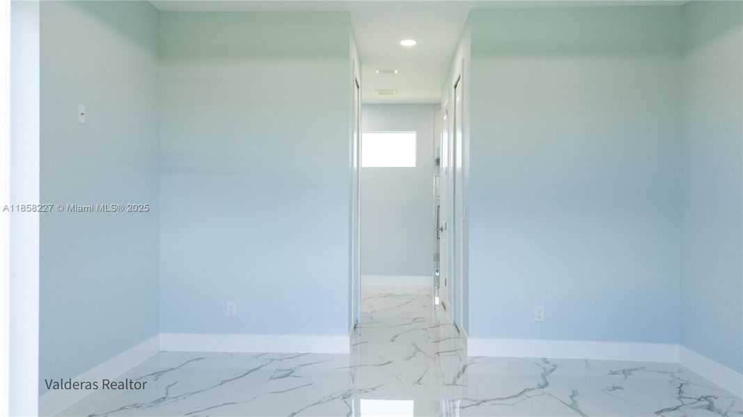 Image 40 of a home in .