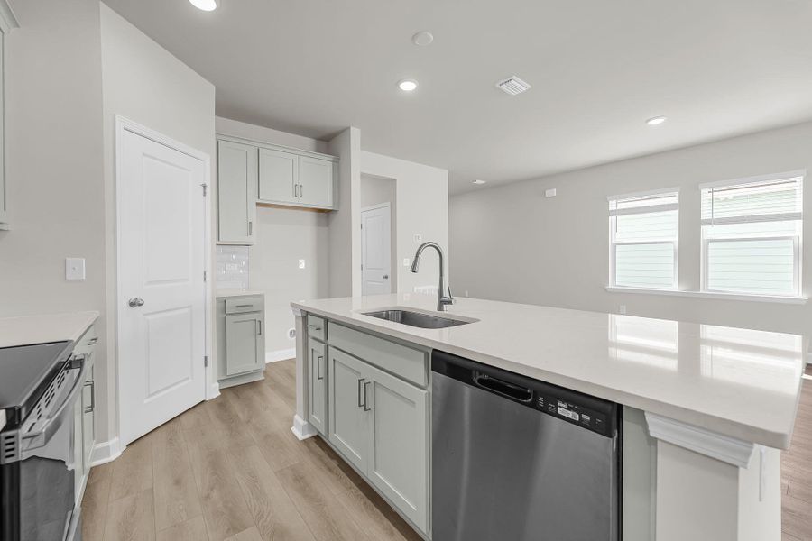 Furnished interior view inside a new home in , Ravenel (Image 9).