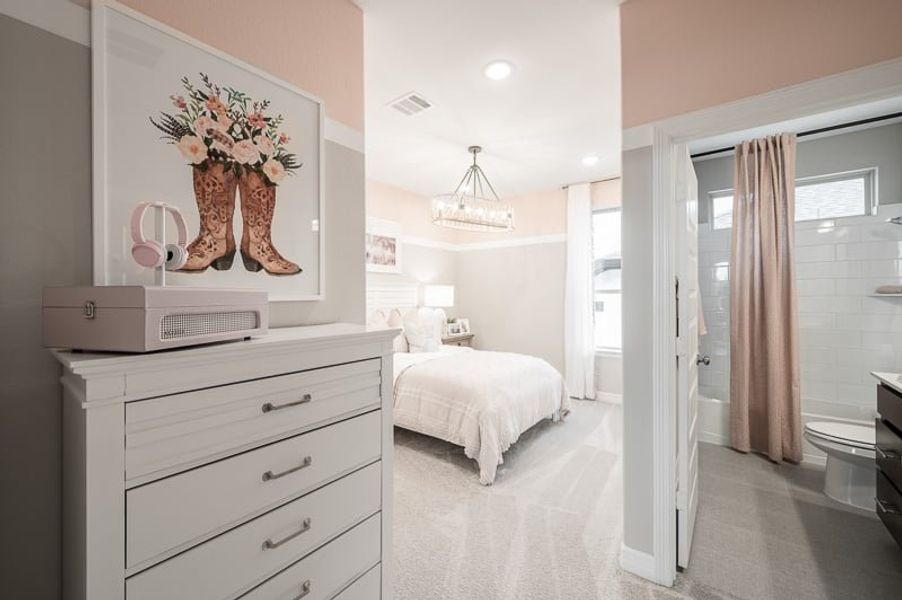 Furnished interior view inside a new home in Woodson’s Reserve 45′, Spring (Image 27).