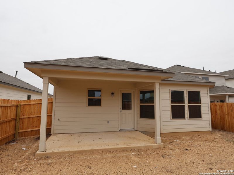 Exterior details and patio area of a home in Winding Brook, San Antonio (Image 3).