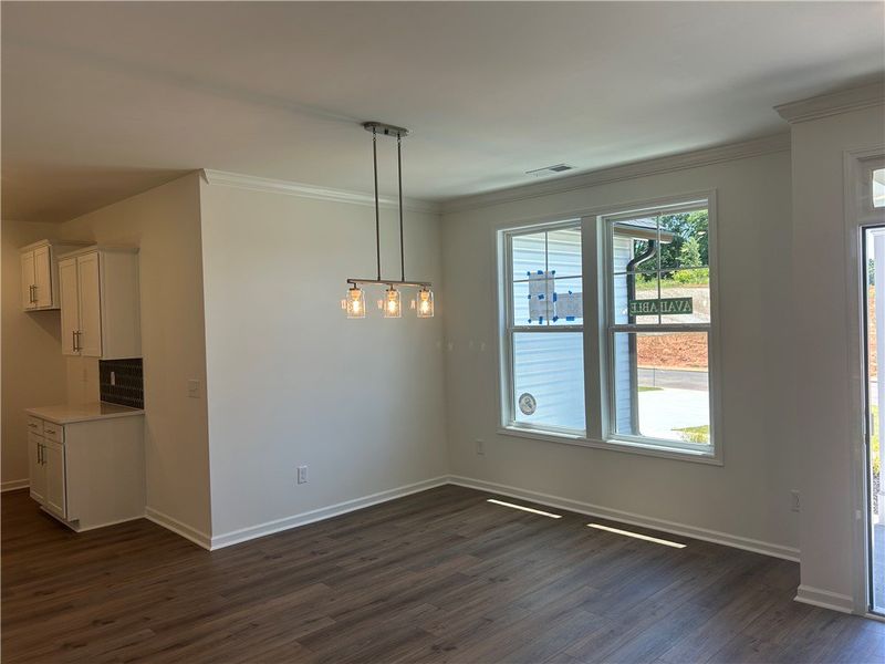 Spacious, unfurnished interior of a new home in Lawton Ridge, Anderson (Image 12).