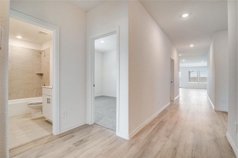 Spacious, unfurnished interior of a new home in River Ridge, Crandall (Image 21).