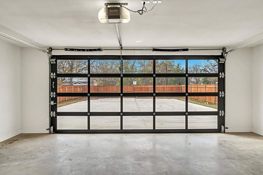 Spacious, unfurnished interior of a new home in , Waco (Image 22).
