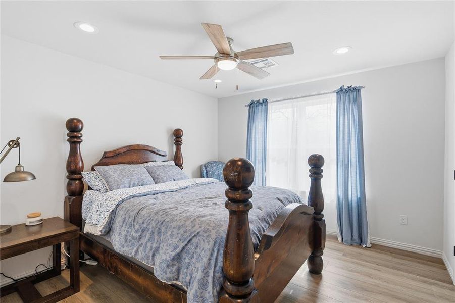 Furnished interior view inside a new home in , Waco (Image 15). Furnished interior view inside a new home in , Waco (Image 15).