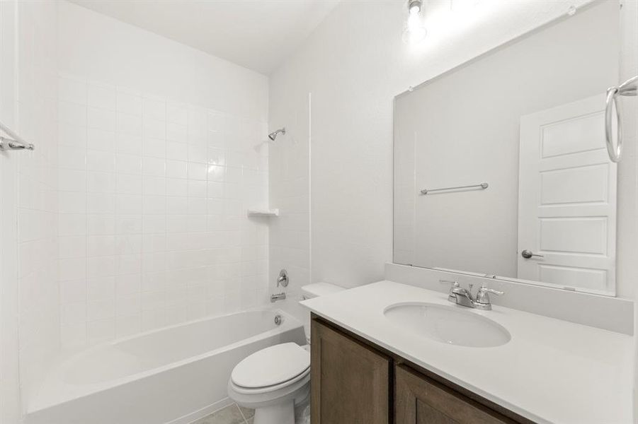 20_1433 Florence, Celina