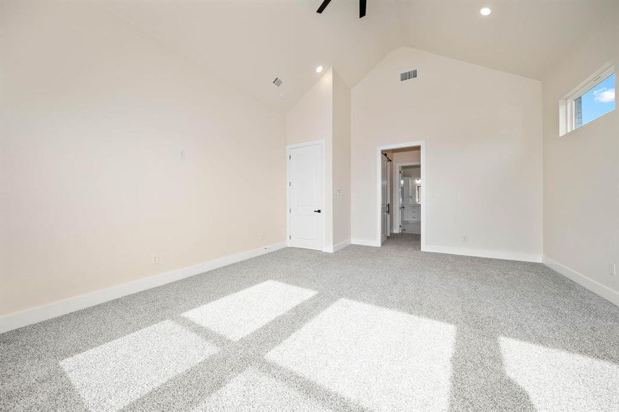 Spacious, unfurnished interior of a new home in , Whitney (Image 31).