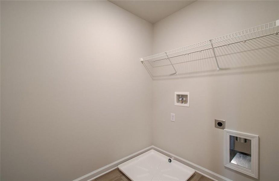 Spacious, unfurnished interior of a new home in Crofton Place Enclave, Snellville (Image 31).