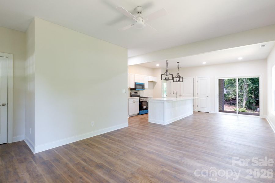 Spacious, unfurnished interior of a new home in , Rock Hill (Image 22). Spacious, unfurnished interior of a new home in , Rock Hill (Image 22).