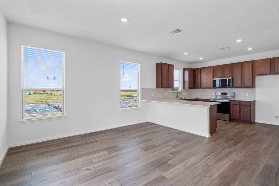 Furnished interior view inside a new home in Saddlebrook Trails, Beasley (Image 11). Furnished interior view inside a new home in Saddlebrook Trails, Beasley (Image 11).