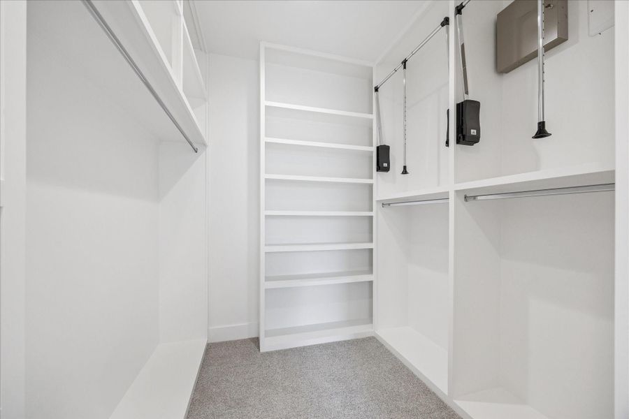 Spacious, unfurnished interior of a new home in , Houston (Image 49).