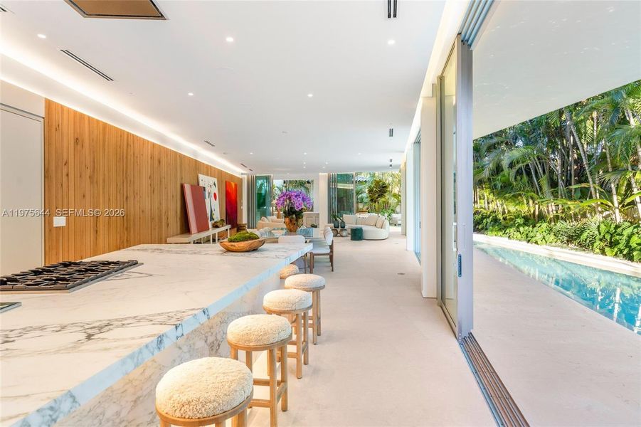 Community amenities in , Miami (Image 53).