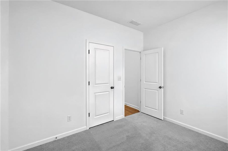 Spacious, unfurnished interior of a new home in Crossvine Village, LaGrange (Image 14).