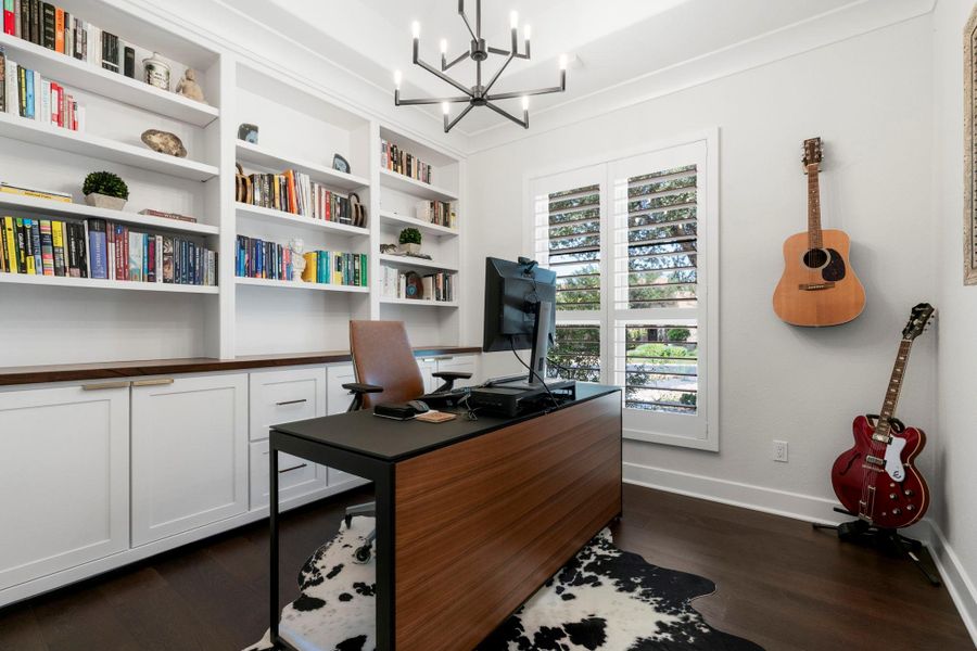 Custom Mesquite counter tops with built-in shelves and storage. Recessed lighting and tray ceiling add the finishing touch. Custom Mesquite counter tops with built-in shelves and storage. Recessed lighting and tray ceiling add the finishing touch.