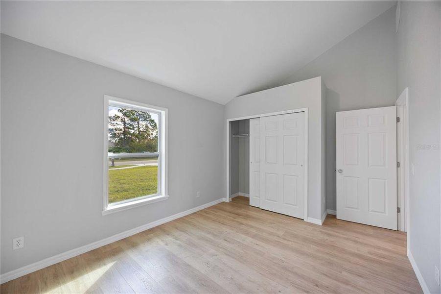 Spacious, unfurnished interior of a new home in , North Port (Image 31).