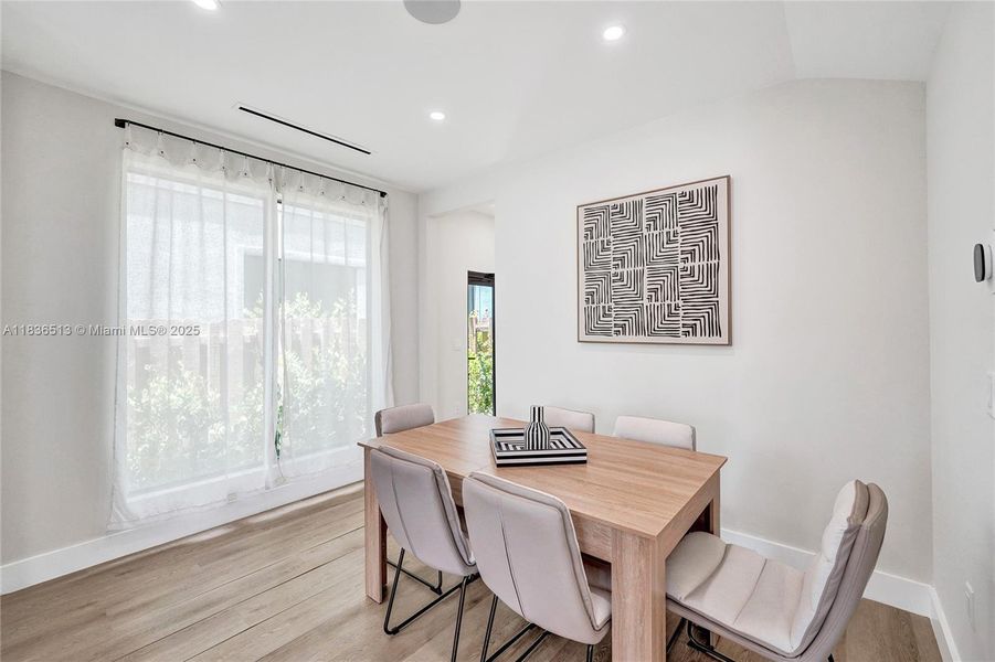 Furnished interior view inside a new home in , Fort Lauderdale (Image 10).