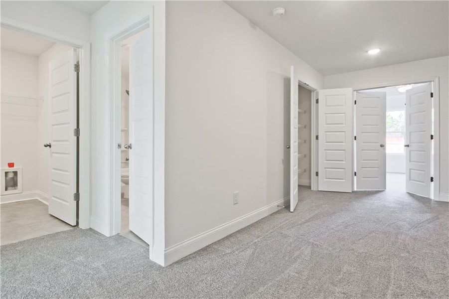 Spacious, unfurnished interior of a new home in Somerset at Riverbrook, Gainesville (Image 22). Spacious, unfurnished interior of a new home in Somerset at Riverbrook, Gainesville (Image 22).