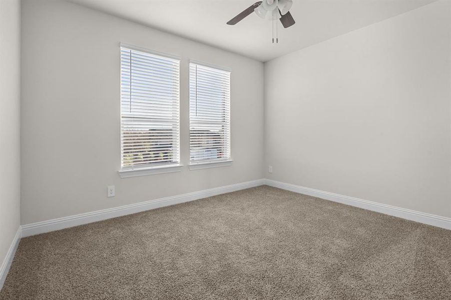 Spacious, unfurnished interior of a new home in Mustang Square, Plano (Image 17).