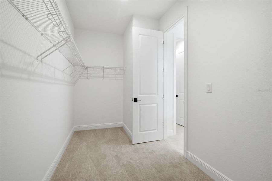 Spacious, unfurnished interior of a new home in North River Ranch, Parrish (Image 16).