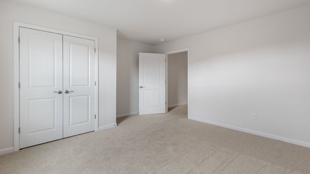 Spacious, unfurnished interior of a new home in The Villas at Martin Farms, Aberdeen (Image 36).