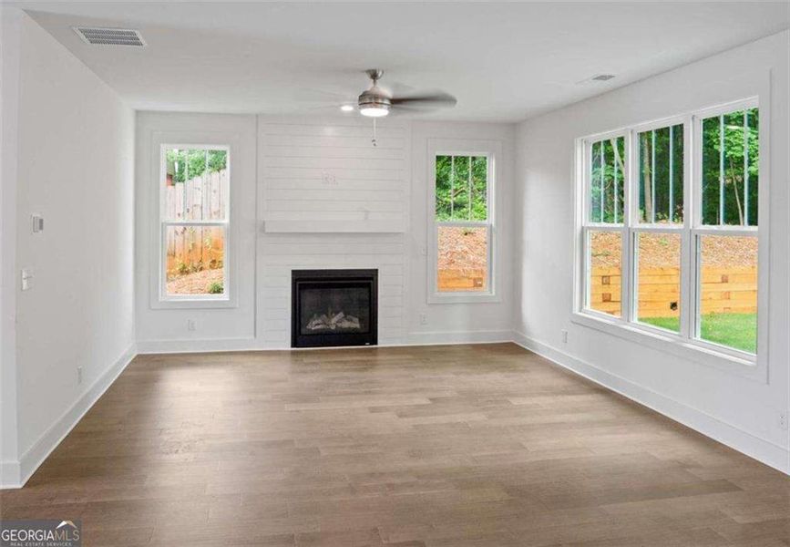 Spacious, unfurnished interior of a new home in The Villages at Whites Mill, Decatur (Image 9).