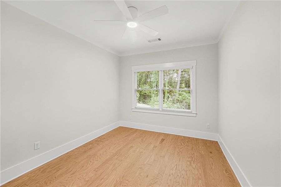 Spacious, unfurnished interior of a new home in , Scottdale (Image 25).