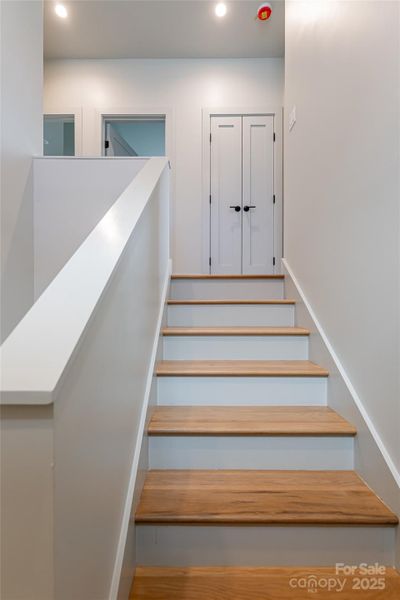 Photo of Similar Construction Photo of Similar Construction