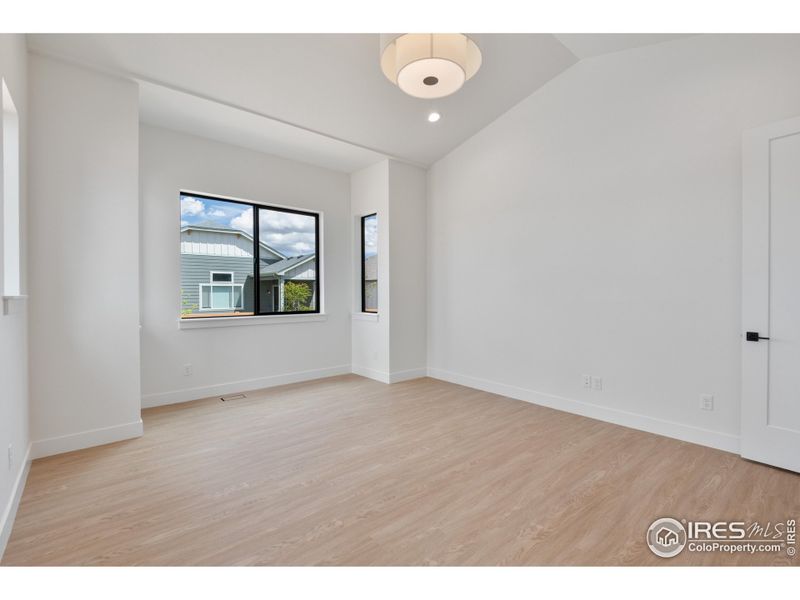 Spacious, unfurnished interior of a new home in , Windsor (Image 17).