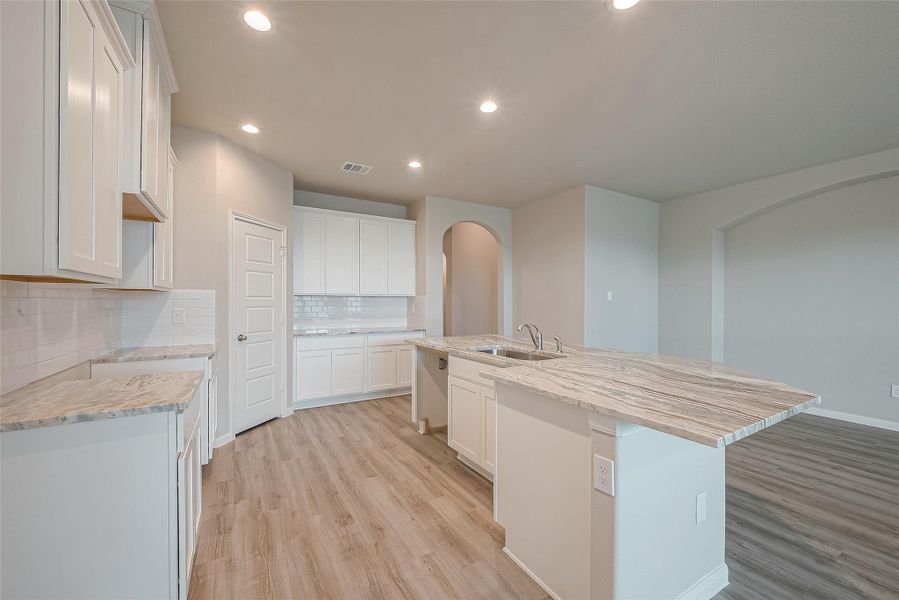Furnished interior view inside a new home in Rollingbrook Estates, Baytown (Image 5). Furnished interior view inside a new home in Rollingbrook Estates, Baytown (Image 5).